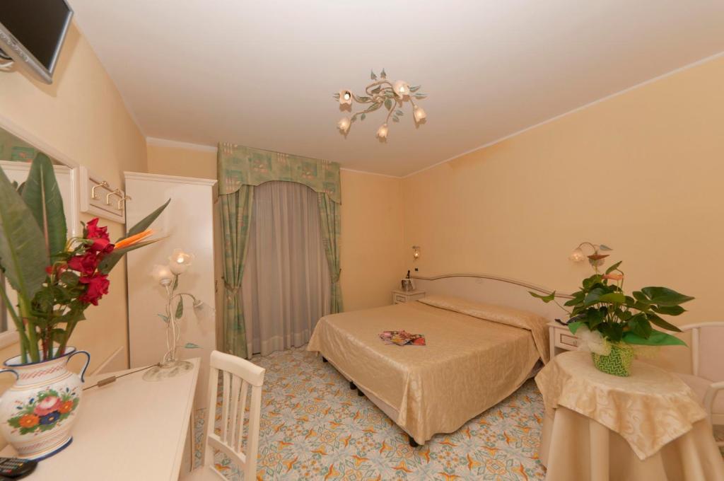 Hotel Villa Franca Forio  Bilik gambar