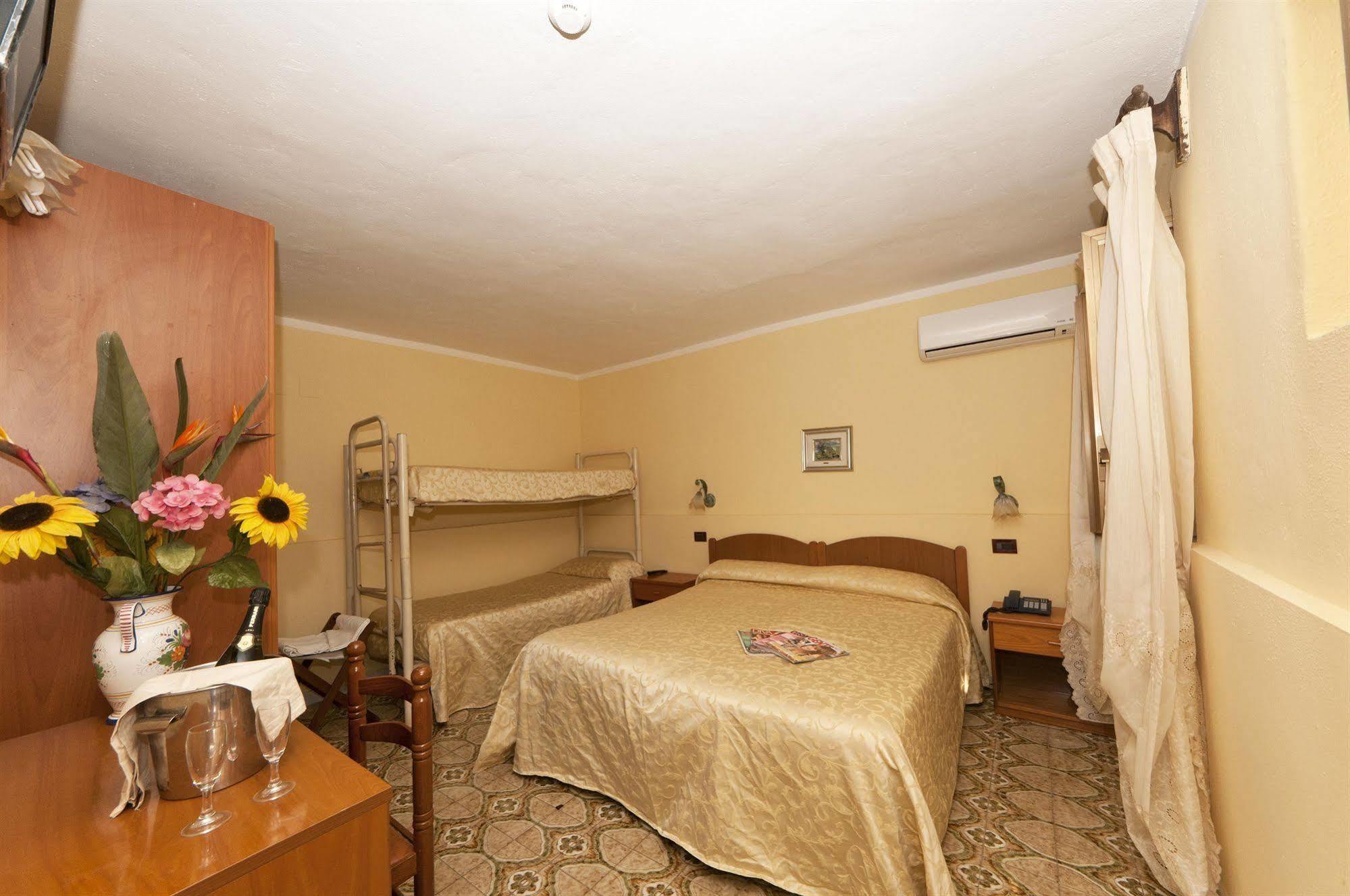 Hotel Villa Franca Forio  Luaran gambar